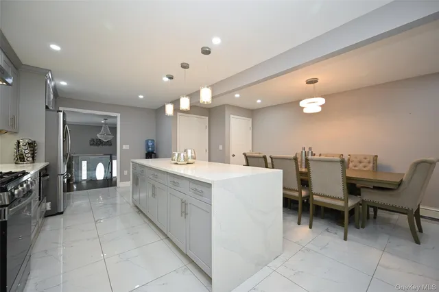 $1,499,000 | 1061 Fordham Lane, Woodmere, NY 11598