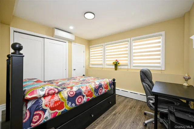 $1,499,000 | 1061 Fordham Lane, Woodmere, NY 11598