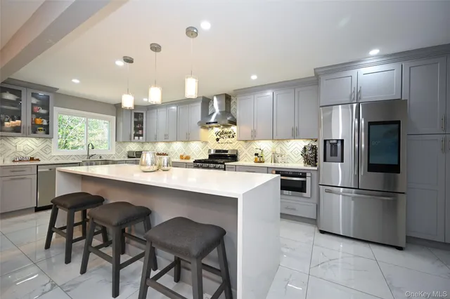 $1,499,000 | 1061 Fordham Lane, Woodmere, NY 11598