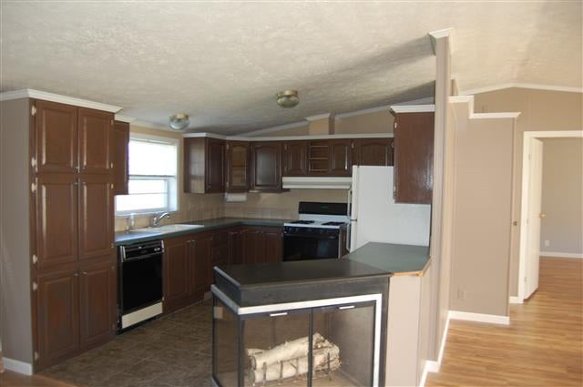 2549 Cardinal Circle Cheboygan, MI 49721 - Photo 9 of 30 Gallery Image 9