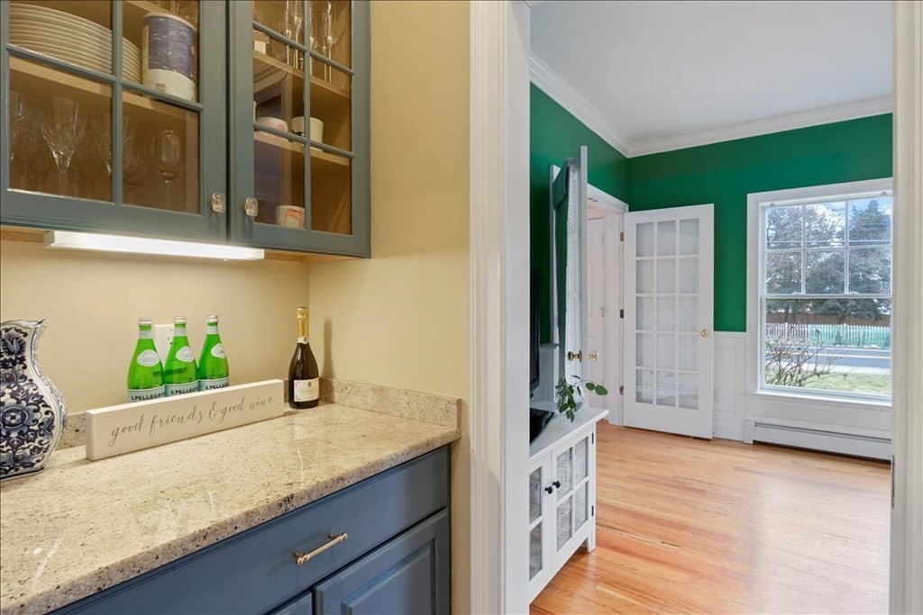 178 High Rock Street Needham, MA 02492 - Photo 8 of 42