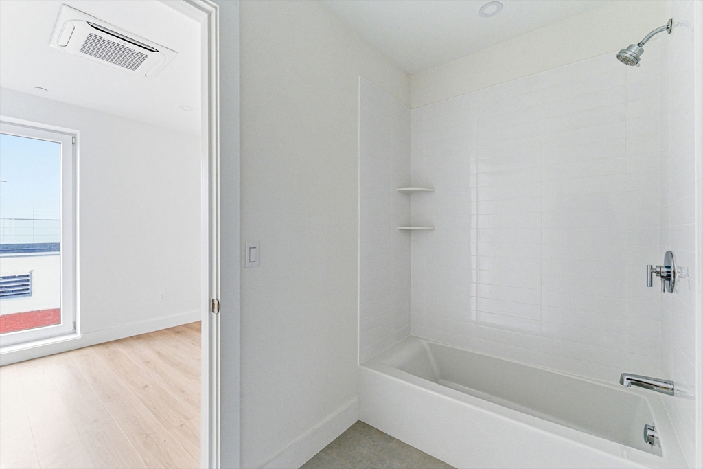 1035 Commonwealth Avenue, Unit 201 Boston, MA 02215 - Photo 17 of 23