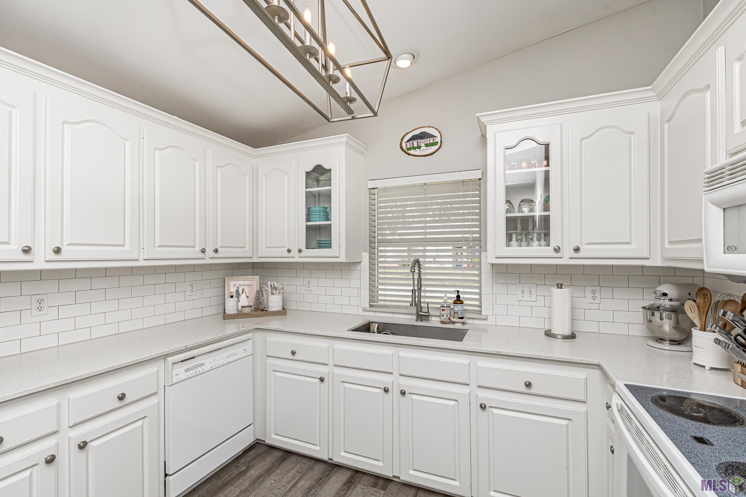 1193 Springlake Drive Baton Rouge, LA 70810 - Photo 13 of 31