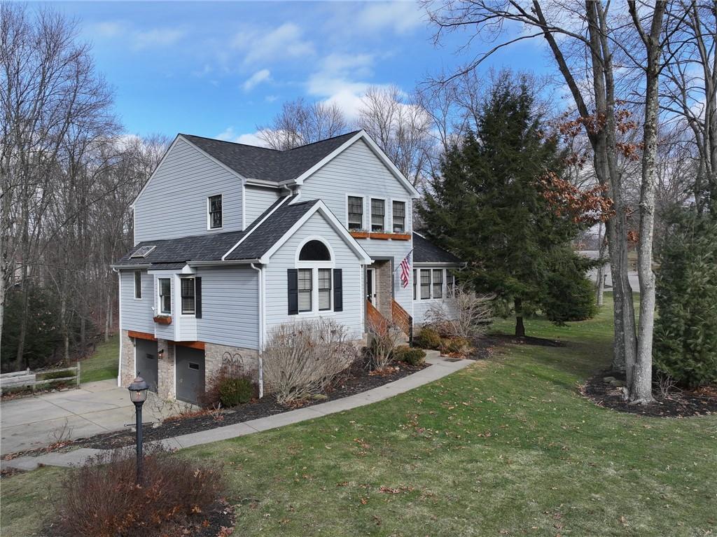 114 Firethorn Road Baden, PA 15005 - Photo 2 of 39