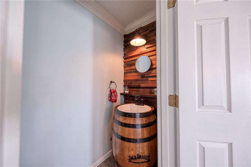 114 Firethorn Road Baden, PA 15005 - Photo 23 of 39