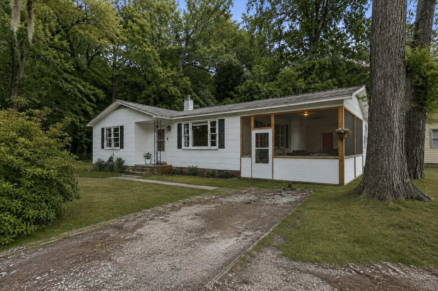882 Savage Road Charleston, SC 29414 - Photo 2 of 39