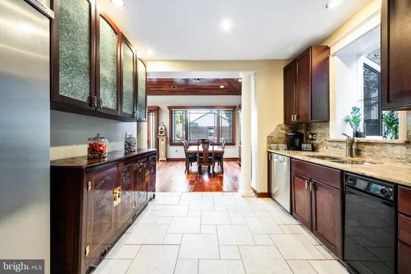 $2,499,000 | 3951 Massachusetts Avenue Northwest, Washington, DC 20016