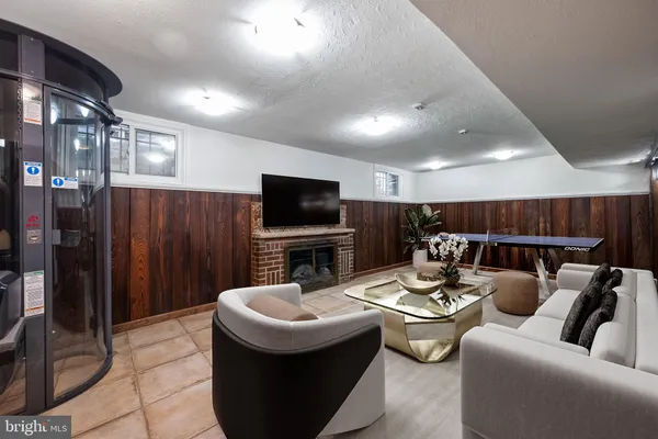 $2,499,000 | 3951 Massachusetts Avenue Northwest, Washington, DC 20016