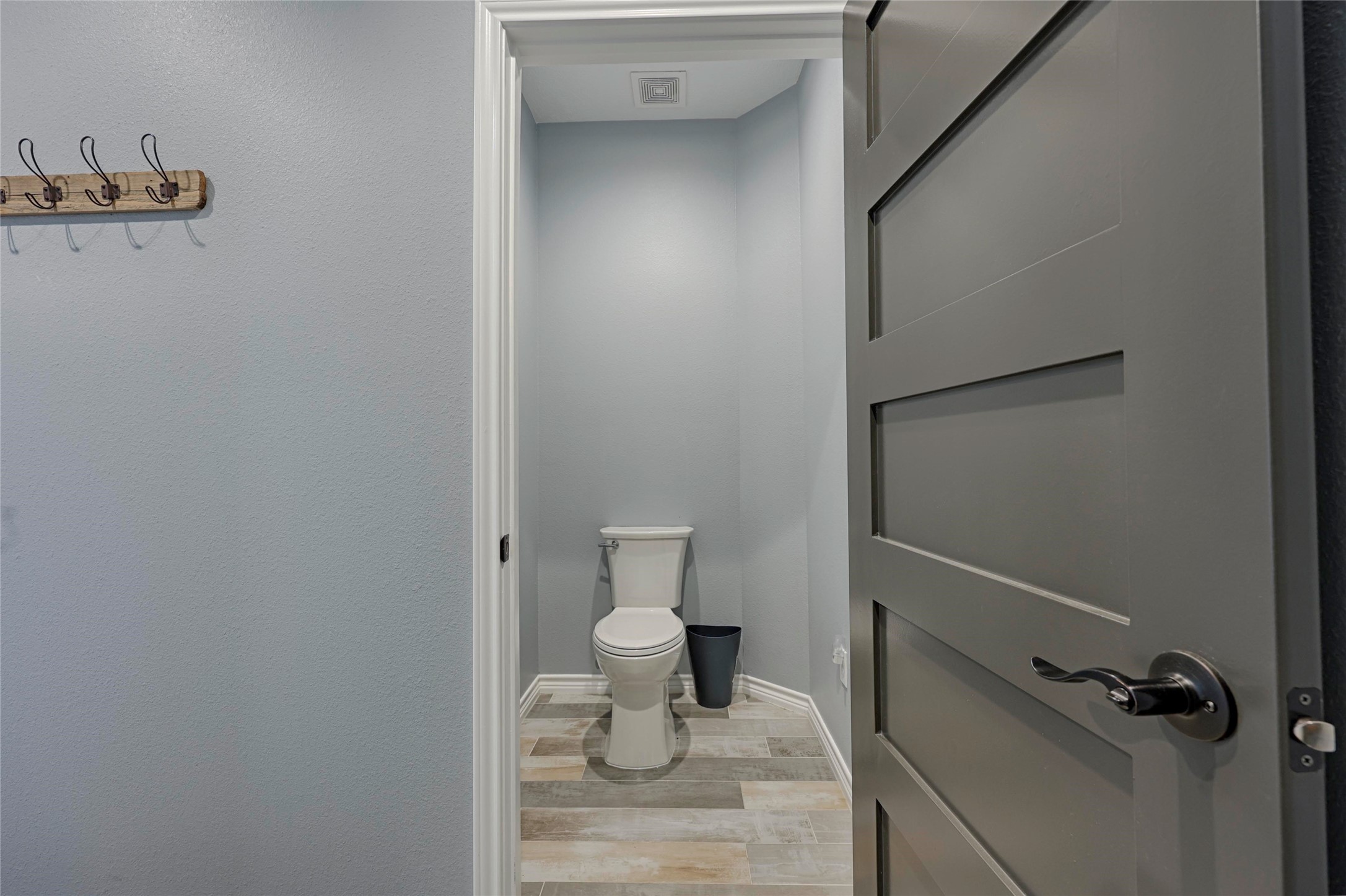 1100 Calhoun Road Eagle Lake, TX 77434 - Photo 32 of 48 a bathroom with a toilet and a sink