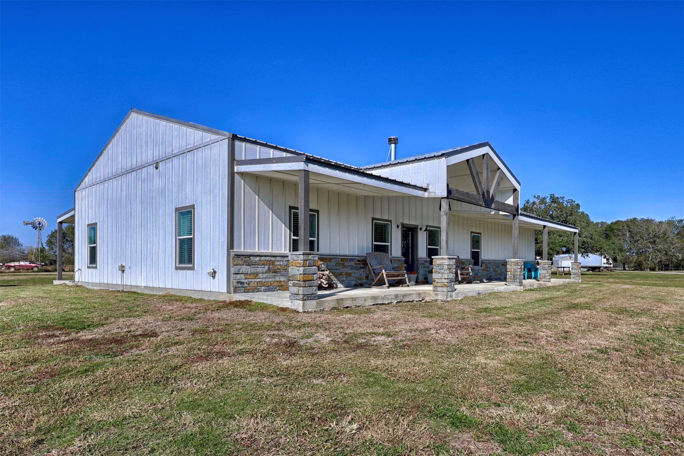 1100 Calhoun Road Eagle Lake, TX 77434 - Photo 4 of 48 a view of a house with a yard