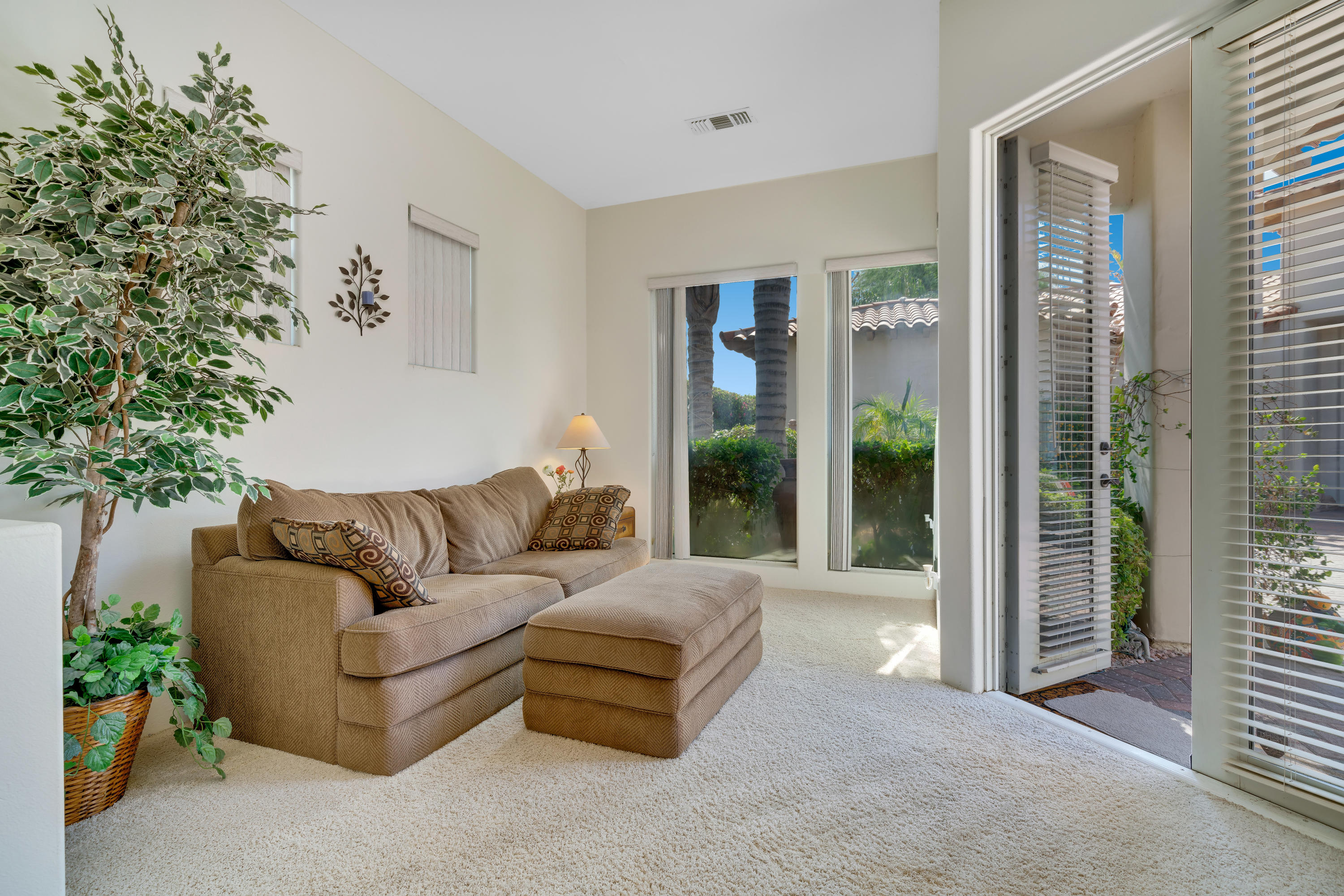 296 Loch Lomond Road Rancho Mirage, CA 92270 - Photo 32 of 44 Photo-38