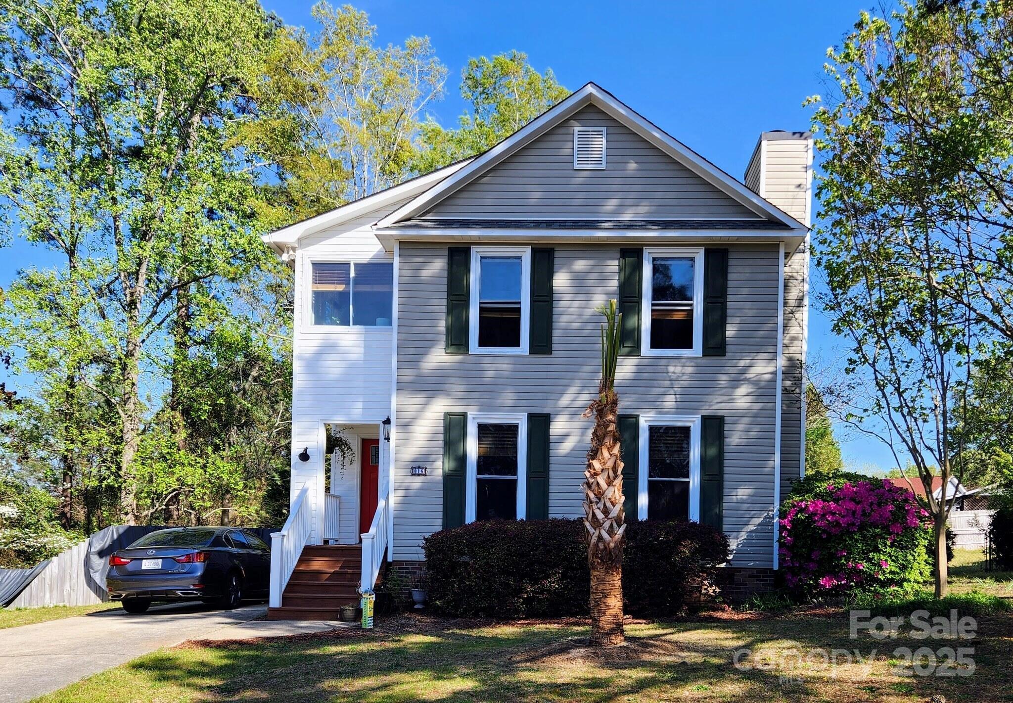 816 Maize Street Lexington, SC 29072 - Photo 1 of 34 a front view of a house with yard