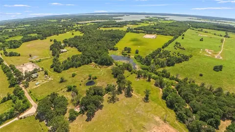 $300,000 | 394 832nd, Donie, TX 75838