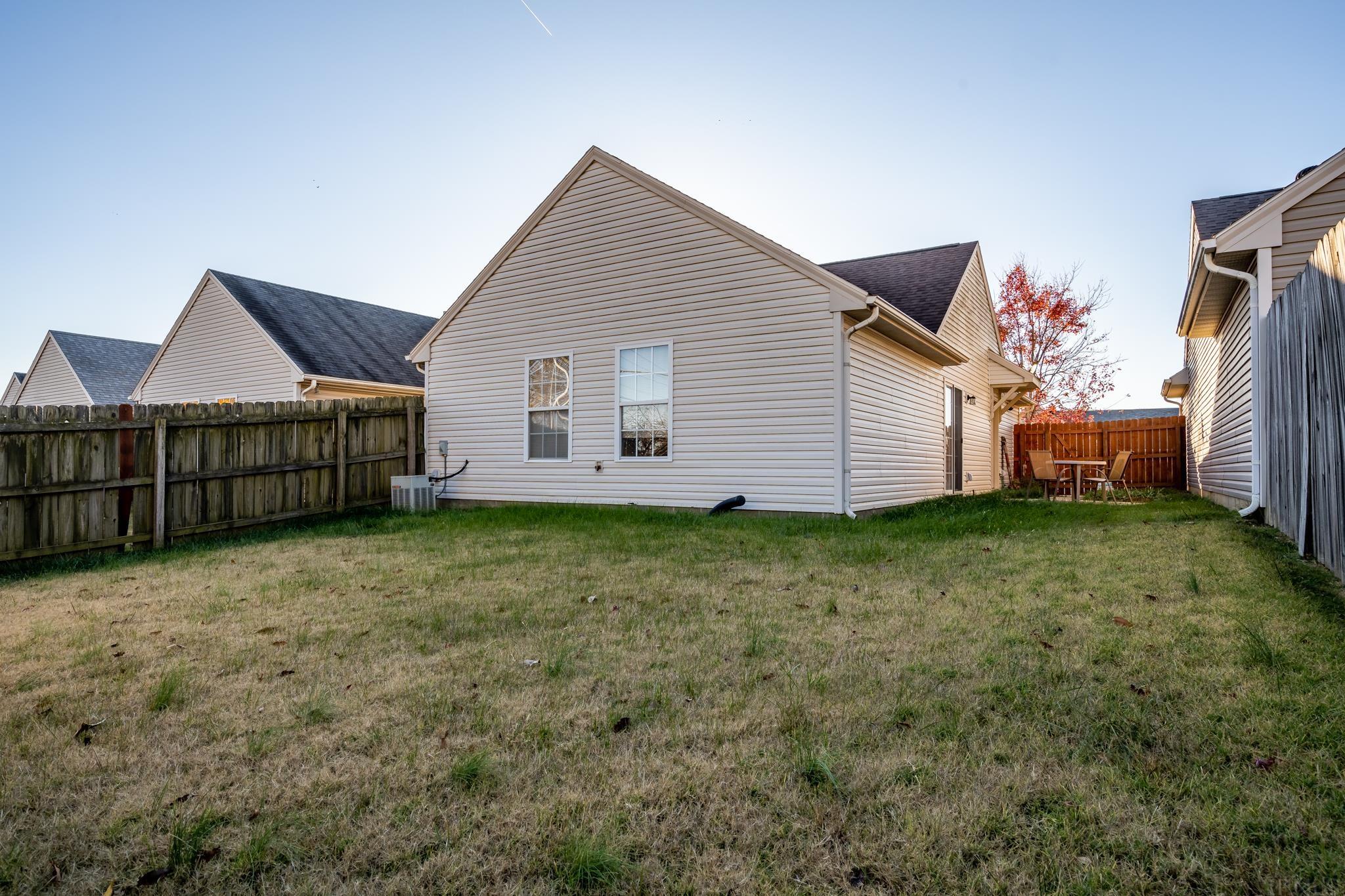 10111 Chatteris Road Evansville, IN 47725 - Photo 13 of 14 Gallery Image 13
