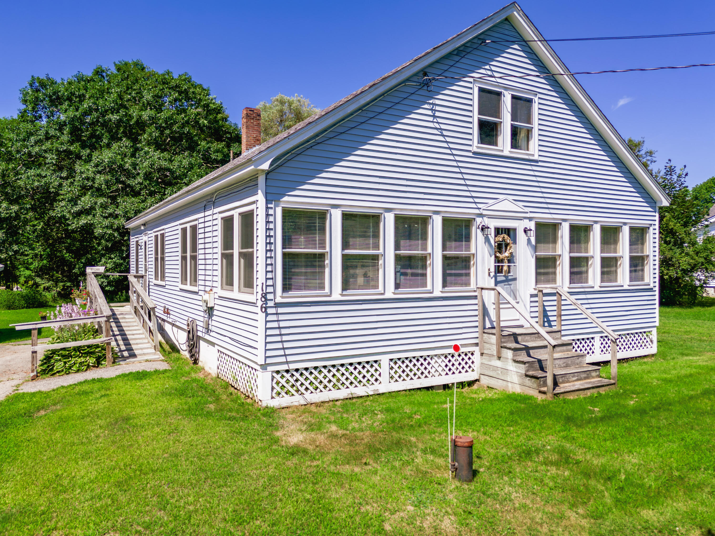 186 Washington Road Waldoboro, ME 04572 - Photo 2 of 33 Cape with Porch