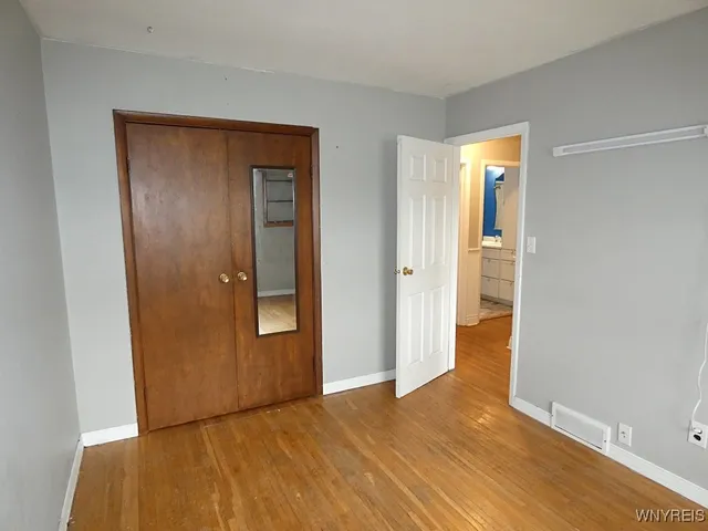 $289,900 | 17 Pamela Drive, Cheektowaga, NY 14043