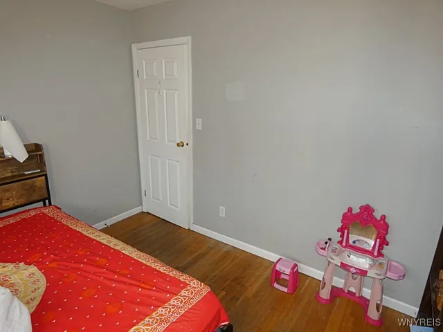 $289,900 | 17 Pamela Drive, Cheektowaga, NY 14043