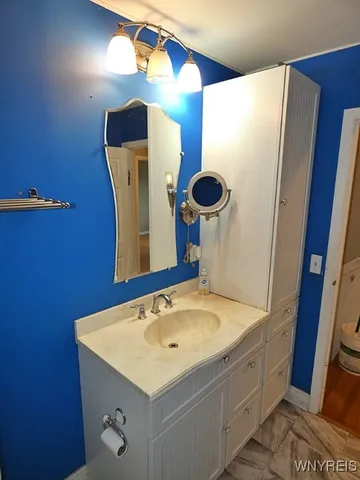 $289,900 | 17 Pamela Drive, Cheektowaga, NY 14043