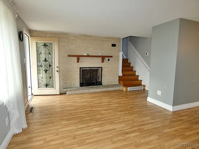 $289,900 | 17 Pamela Drive, Cheektowaga, NY 14043