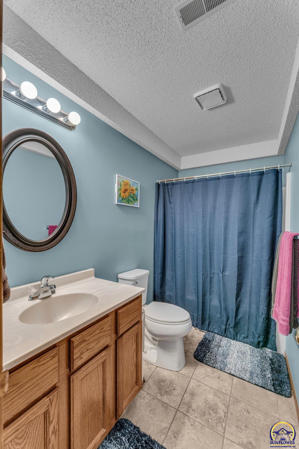 7425 Southwest 27th Street Topeka, KS 66614 - Photo 17 of 25