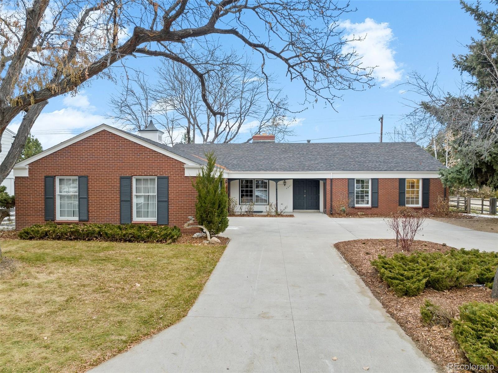 4941 West Oxford Ave  