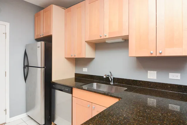 $1,650 | 1421 West Jonquil Terrace, Unit 3, Chicago, IL 60626