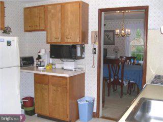 742 North Cedar Road Jenkintown, PA 19046 - Photo 4 of 6 Gallery Image 4