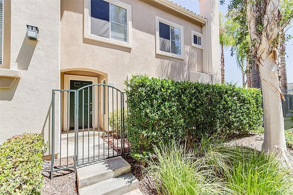 10 Rabano Rancho Santa Margarita, CA 92688 - Photo 1 of 1 Gated entrance to front of home.