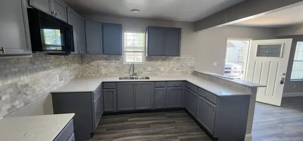 $1,300 | 6914 Gonzales Street, Houston, TX 77020