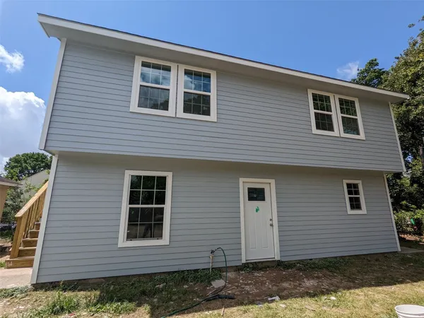 $1,300 | 6914 Gonzales Street, Houston, TX 77020
