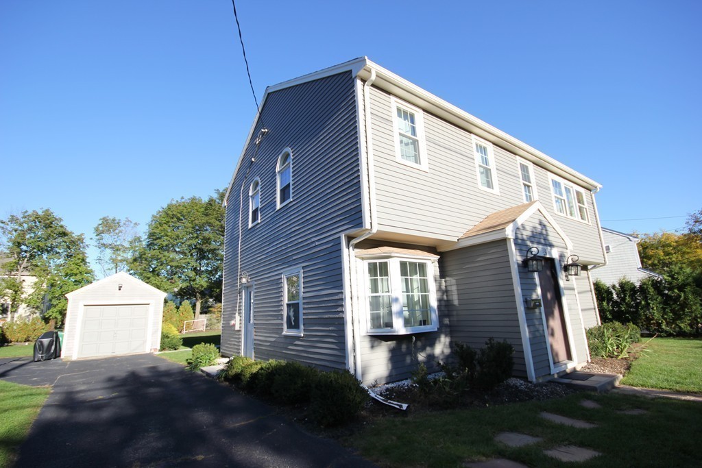 51 Hanson Road Newton, MA 02459 - Photo 27 of 30