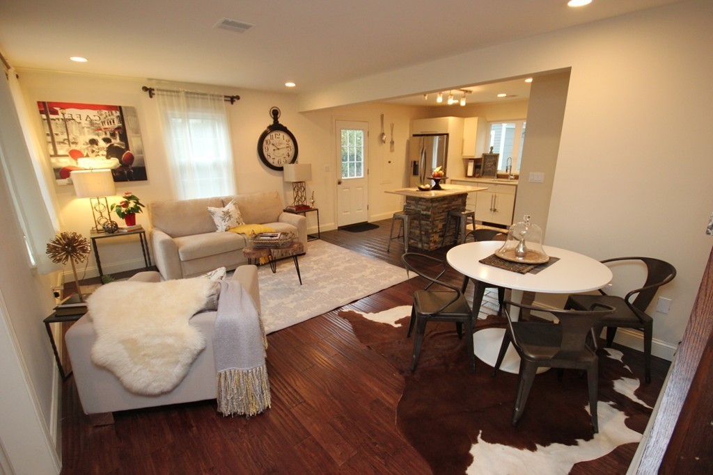 51 Hanson Road Newton, MA 02459 - Photo 6 of 30