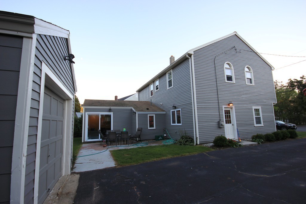 51 Hanson Road Newton, MA 02459 - Photo 9 of 30