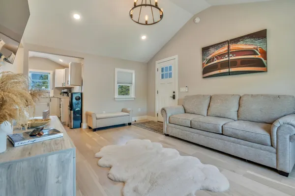 $685,000 | 1 Ossipee Lake Island, East Waterboro, ME 04030