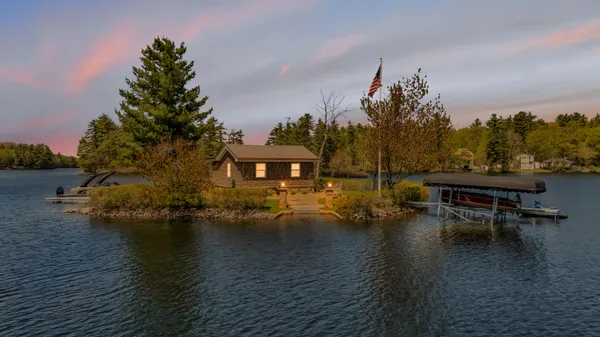 $685,000 | 1 Ossipee Lake Island, East Waterboro, ME 04030