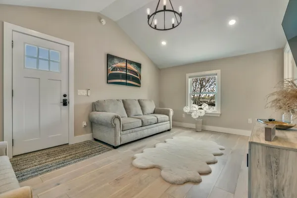 $685,000 | 1 Ossipee Lake Island, East Waterboro, ME 04030