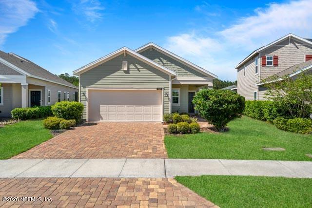 547 Tynes Boulevard Middleburg, FL 32068 - Photo 5 of 33 a front view of house with yard and green space