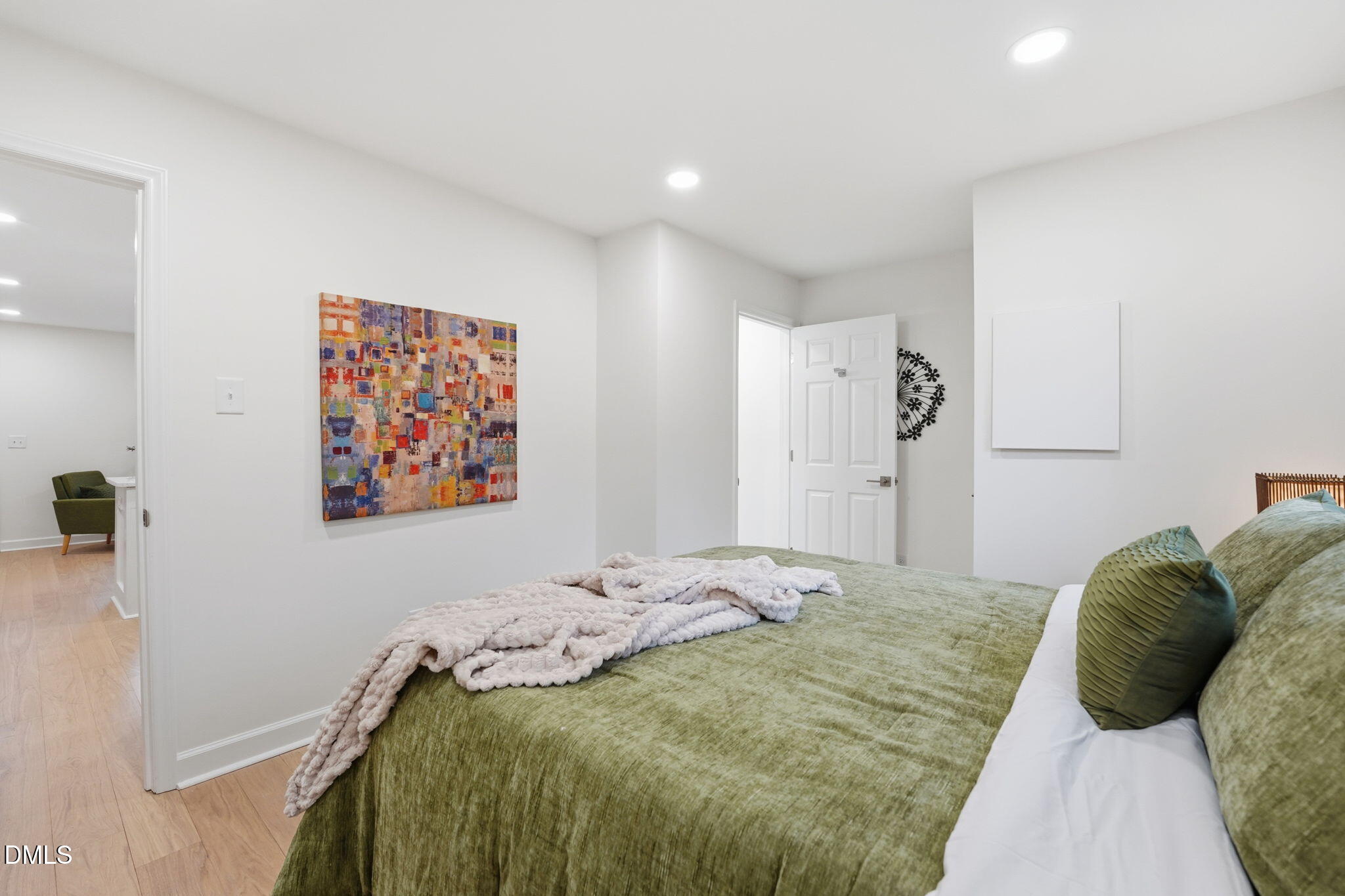 1309 East Hudson Avenue, Unit E2 Durham, NC 27705 - Photo 17 of 26 17-web-or-mls-017_DSC06268