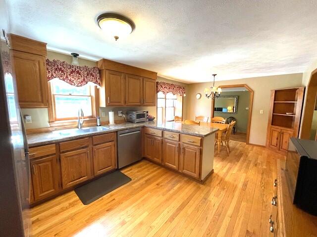 34 Douglas Avenue Saco, ME 04072 - Photo 3 of 39 Kitchen