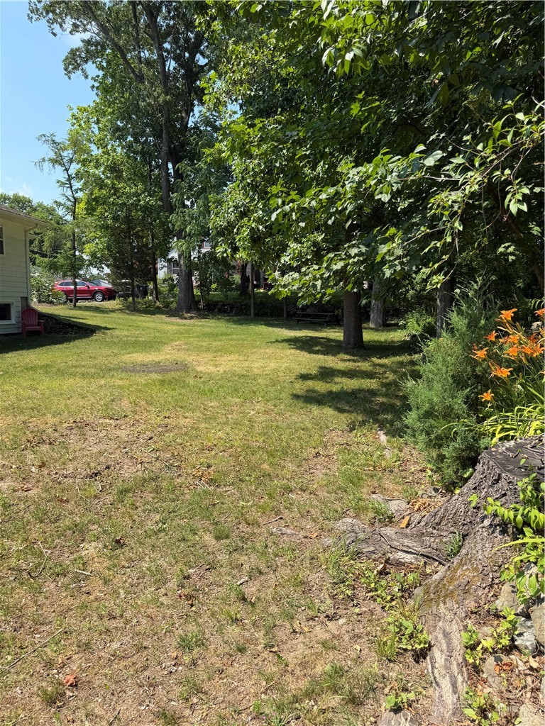101 Iroquois Road Cumberland, RI 02864 - Photo 6 of 33