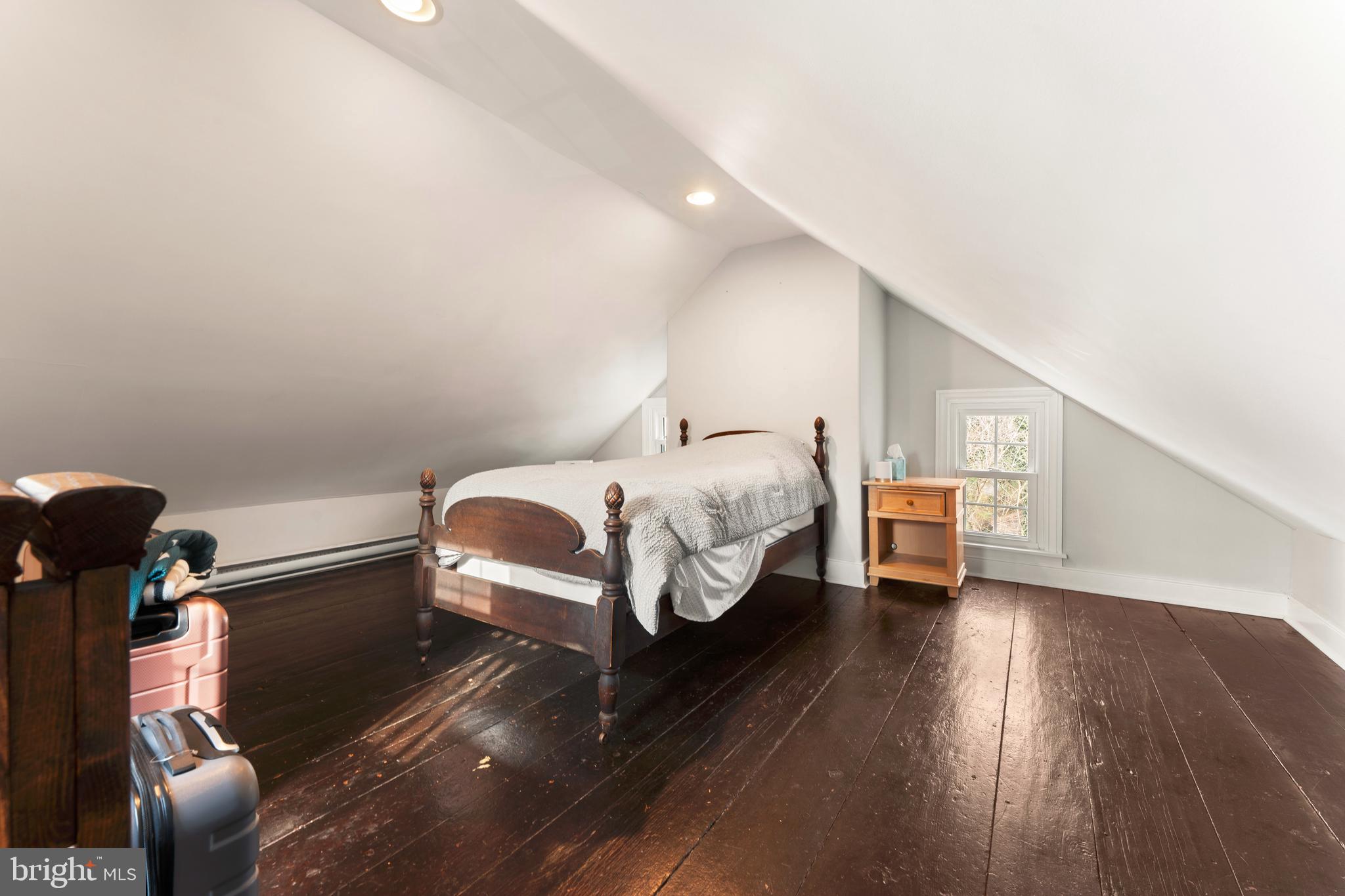 4005 Lower Road Levittown, PA 19056 - Photo 24 of 37 Gallery Image 24