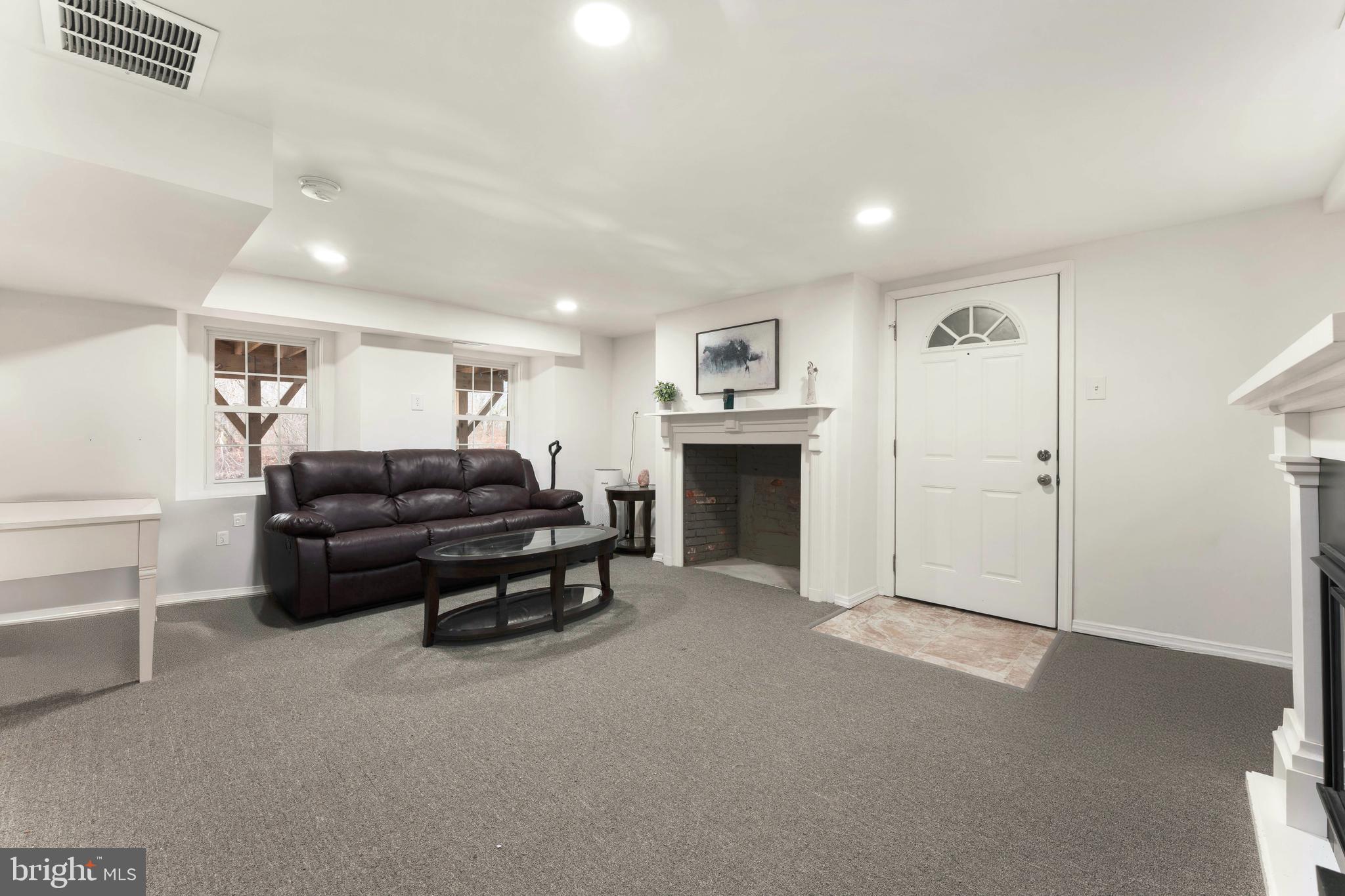 4005 Lower Road Levittown, PA 19056 - Photo 26 of 37 Gallery Image 26