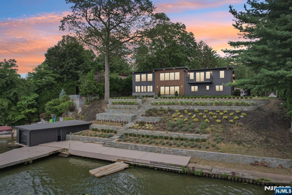 12 Rocky Point Road West Milford, NJ 07421 - Photo 3 of 50