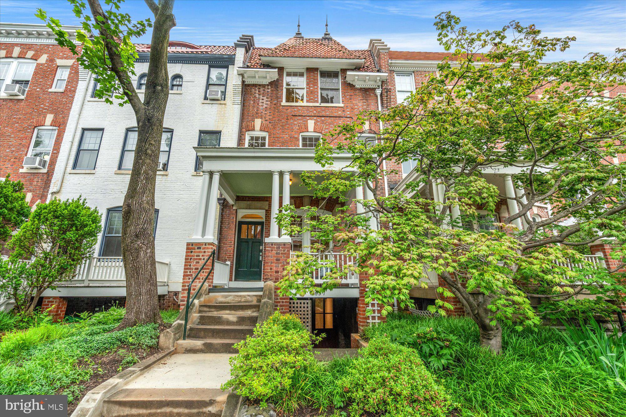 Welcome to 2637 Garfield Street!