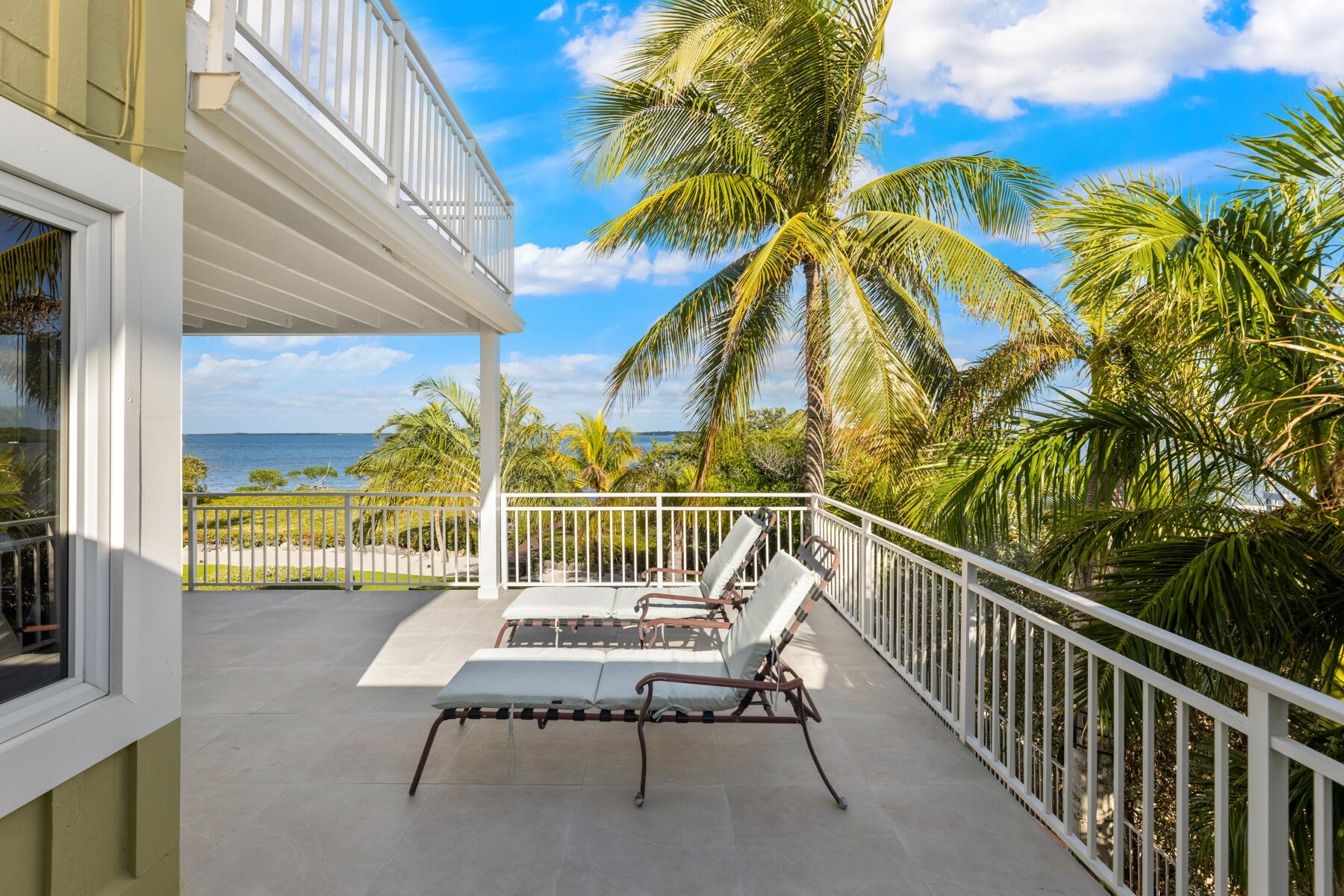 51 Mutiny Place Key Largo, FL 33037 - Photo 31 of 75 2nd floor area of porch