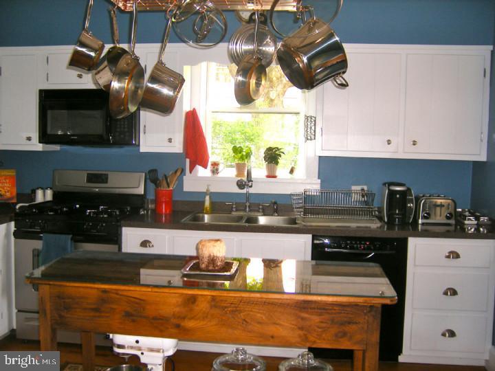 324 Highland Road Pottstown, PA 19464 - Photo 11 of 25 Gallery Image 11