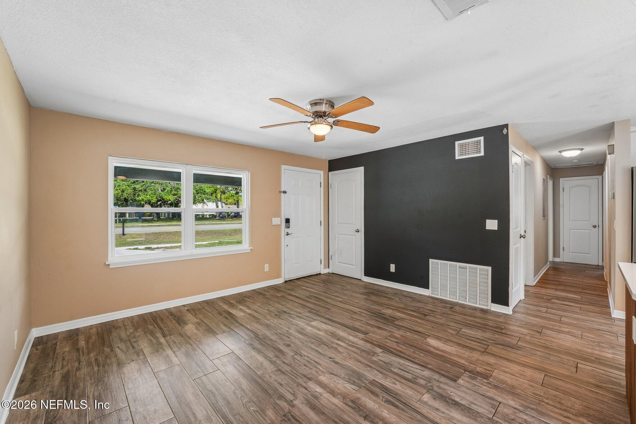 317 Penman Road Neptune Beach, FL 32266 - Photo 7 of 48 Living Area