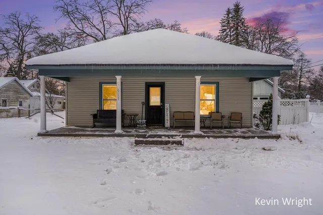 $214,900 | 6137 East Street, Twin Lake, MI 49457