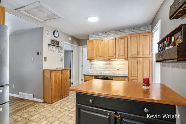 $214,900 | 6137 East Street, Twin Lake, MI 49457