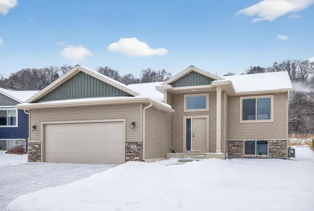 $460,000 | 2163 Hadley Hills Drive Northeast, Rochester, MN 55906